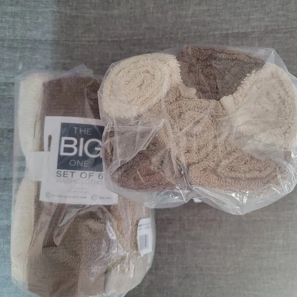 Terry WashCloths -2 Pack - Picture 2 of 4